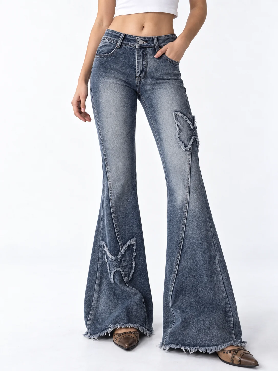Lace and denim detail