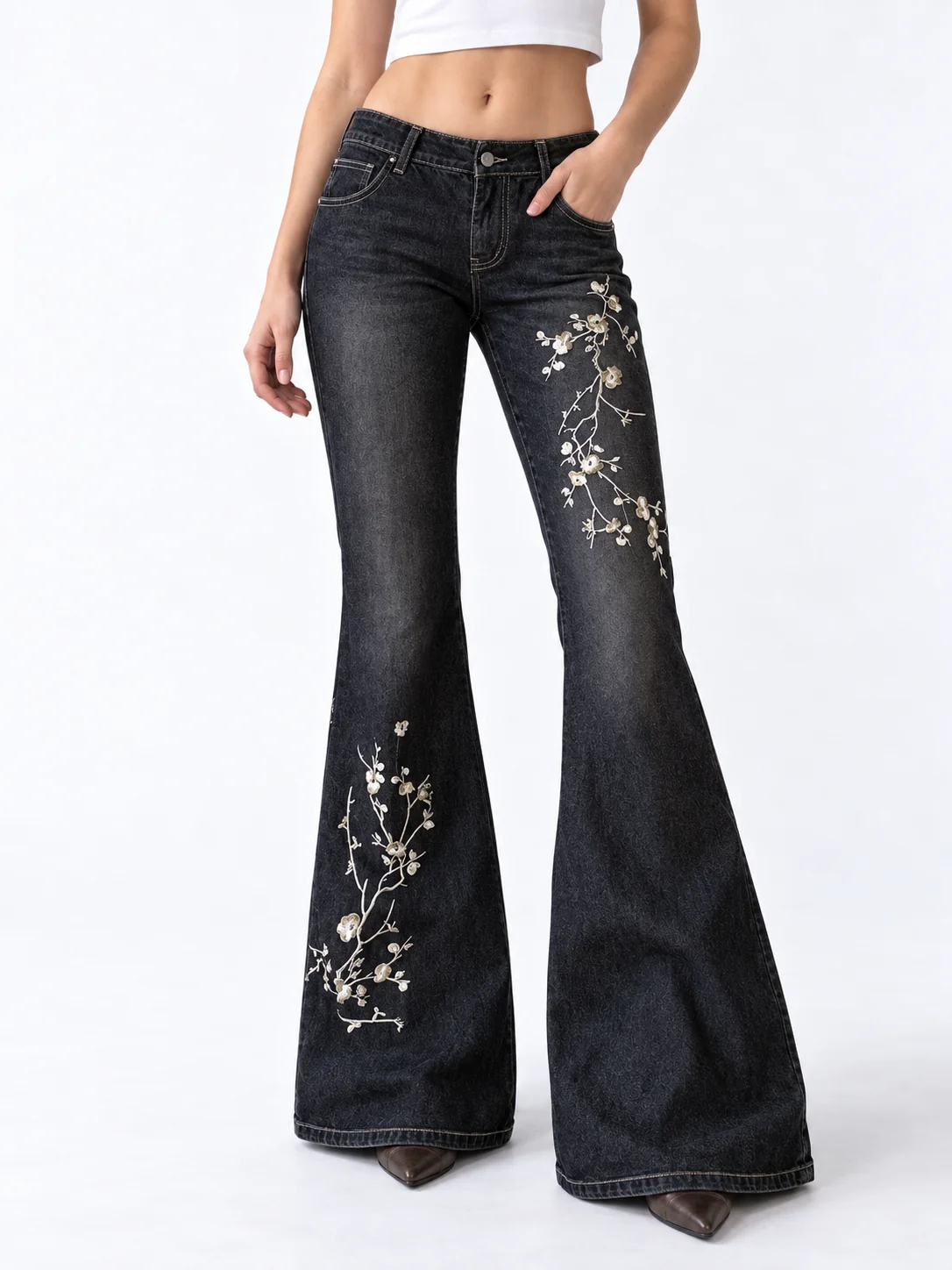 Lace and denim detail
